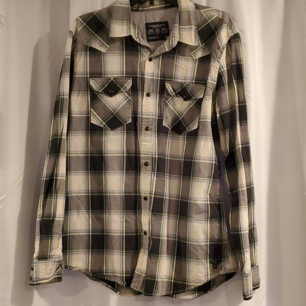 American eagle mens large plaid button down shirt
